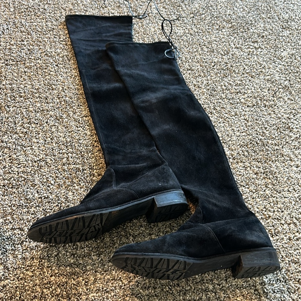 Stuart Weitzman boot. - Picture 4 of 6
